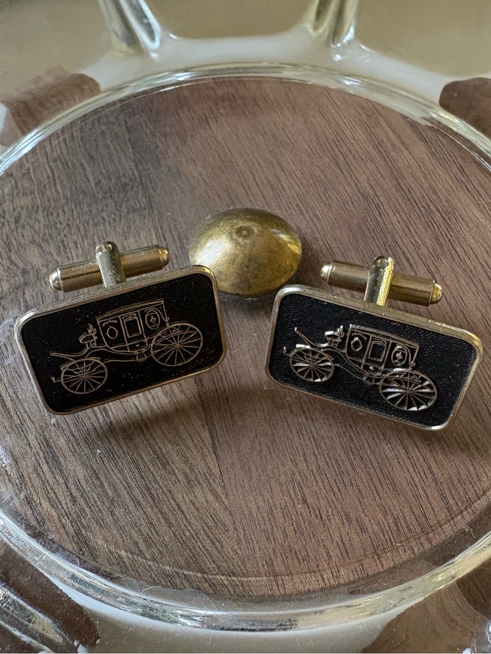 Carriage Cufflinks Gold Tone Black Enamel Dress Shirt Tux Suit Vintage